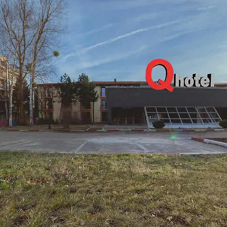 Q