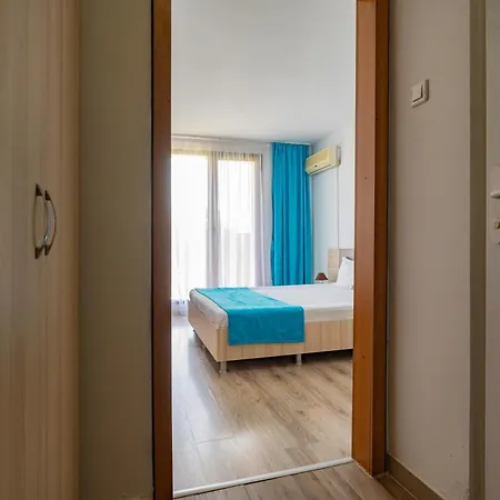 Hotel Q