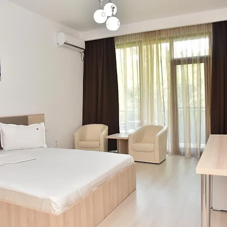 Q 3* ネプトゥン