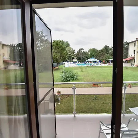 Hotel Q 3*