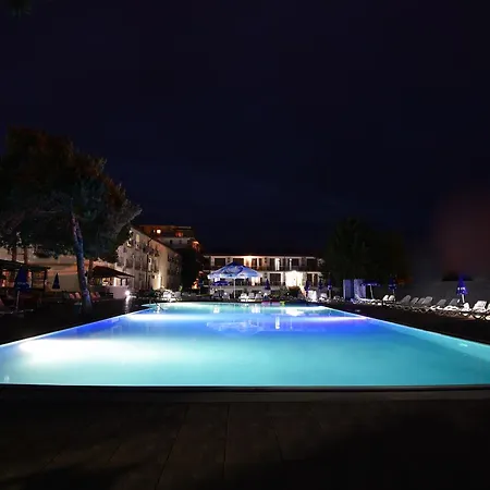 Q 3* Neptun