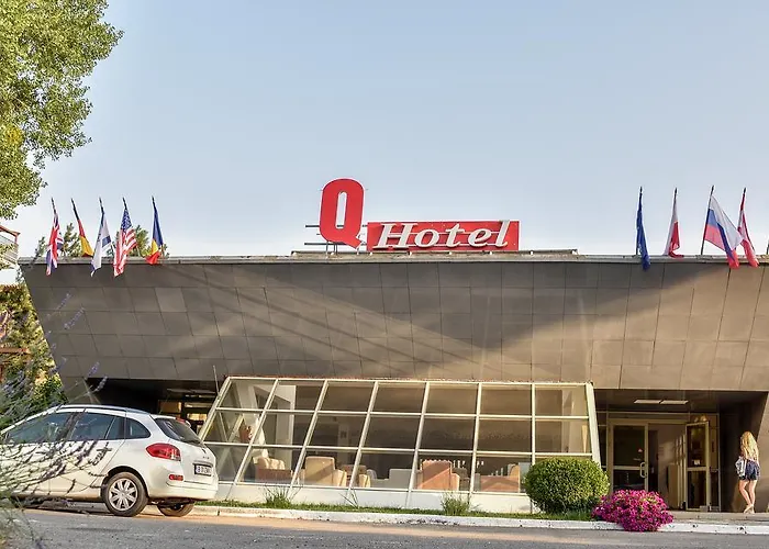 Hotel Q